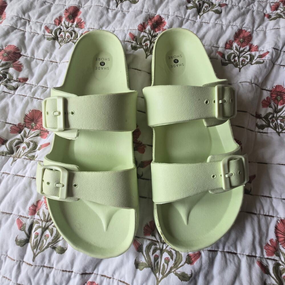 Lime Green Slide Sandals Summer Styling Buckle Slip on Shade & Shore Size 10